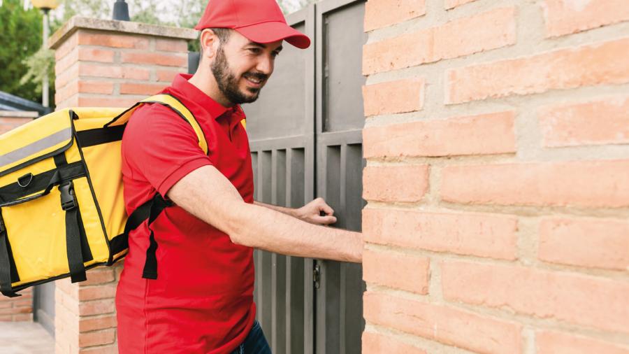 Motor kurye çantası ve pizza çantası